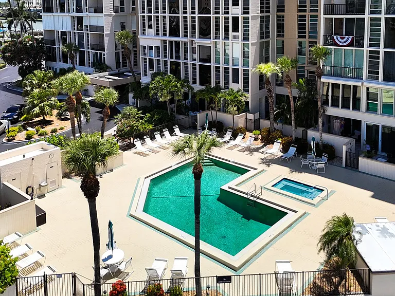 7400 Sun Island Dr #503 — Photo 47