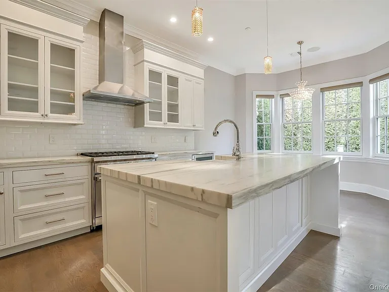 402 Grist Mill Cir — Photo 11