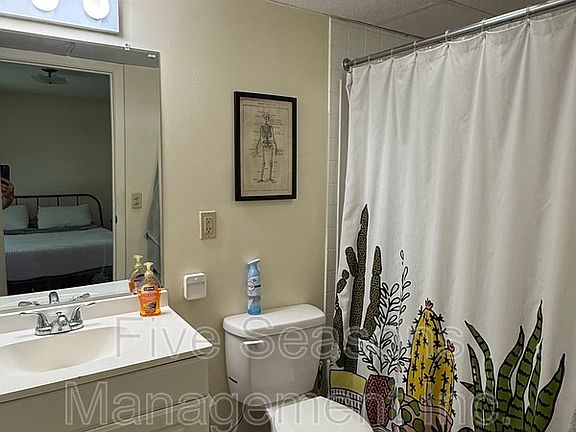 4th image of 279 Saint Paul St #12