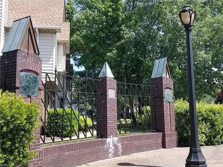 705 Holston River Ct #G — Photo 6