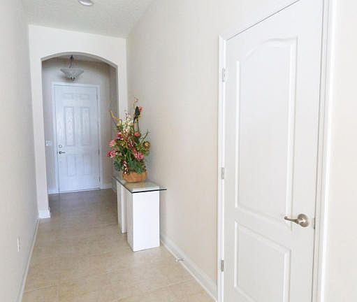2nd image of 3661 Crossview Dr
