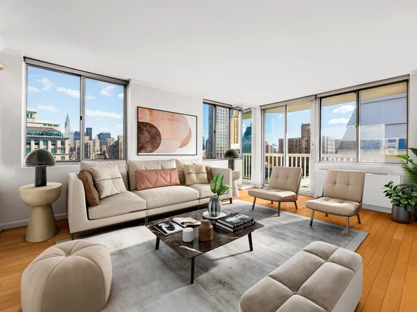 50 Lexington Avenue image 2 of 12