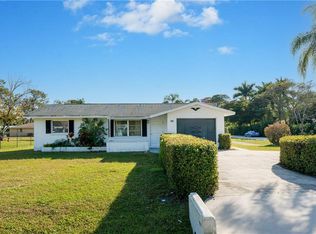 675 Stewart St, Englewood, FL 34223