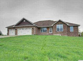 3526 Callaway Dr, Quincy, IL 62301