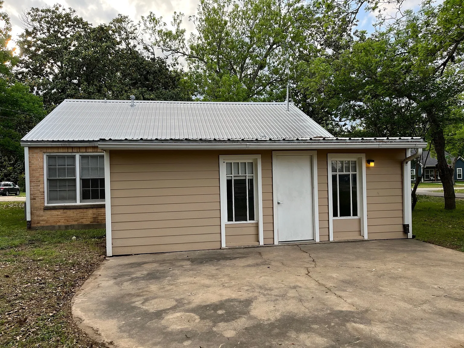 2 bed, 1000 sqft, $1,425 — Photo 4