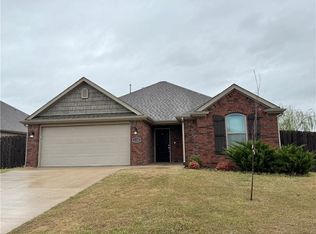 1120 Tulip St, Centerton, AR 72719