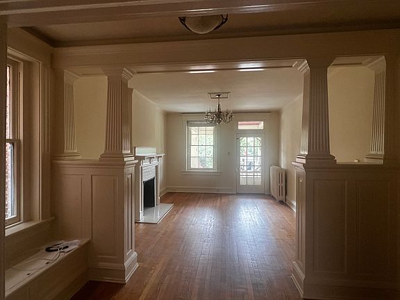 2nd image of 102 S Arthur Ashe Blvd APT 4