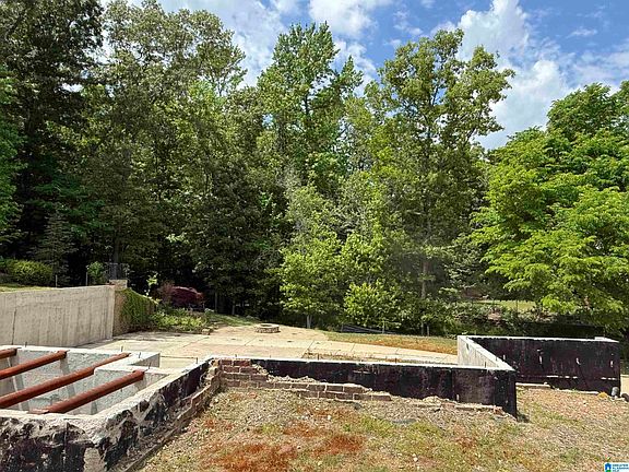 3rd image of 1053 Greymoor Rd #90