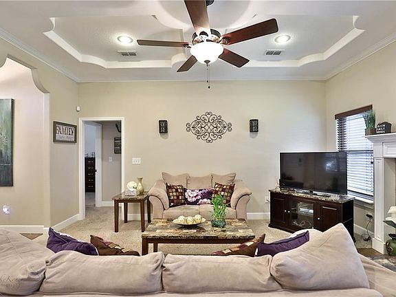 5th image of 7726 Tuscany Dr