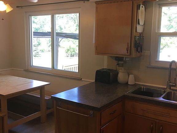 4th image of 20336 Carlyle Dr