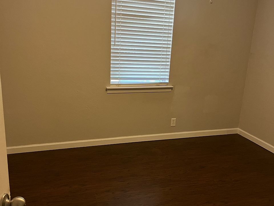 1st image of 1212 Olen Ln