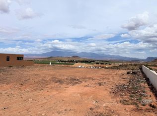 850 Rock View Dr, Hurricane, UT 84737