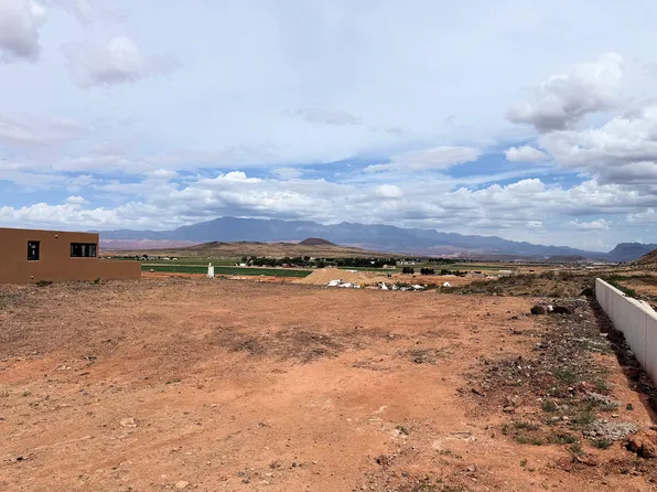 850 Rock View Dr, Hurricane, UT 84737