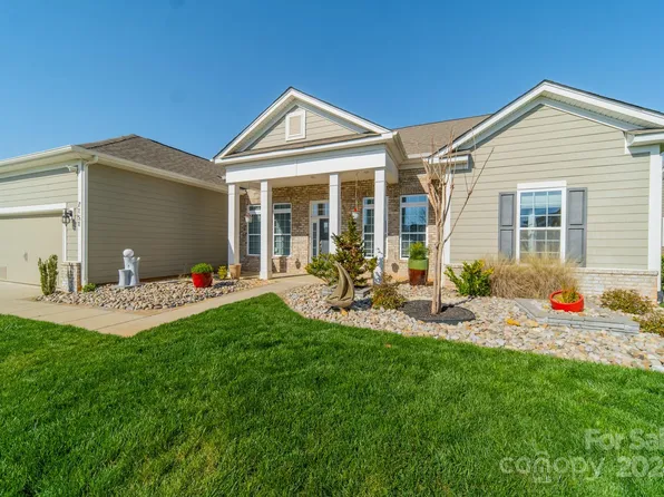 7151 Spyglass Ridge Dr, Denver, NC 28037