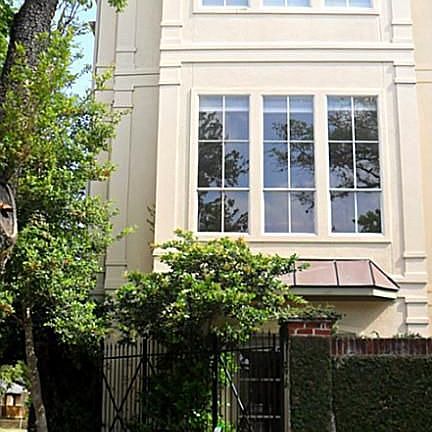 2nd image of 1401 Hyde Park Blvd