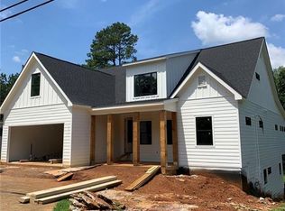 54 6th St, Emerson, GA 30137