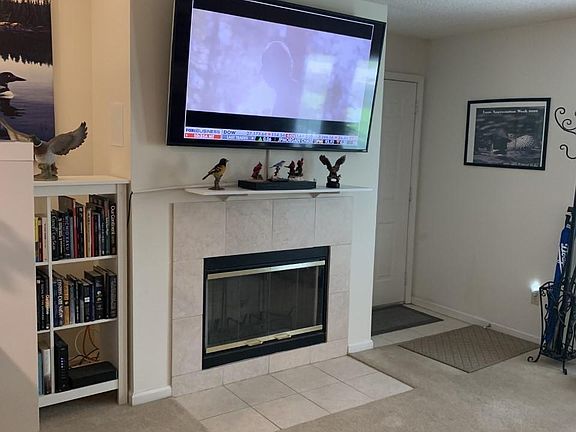 5th image of 13715 RICHMOND PARK Drive #204