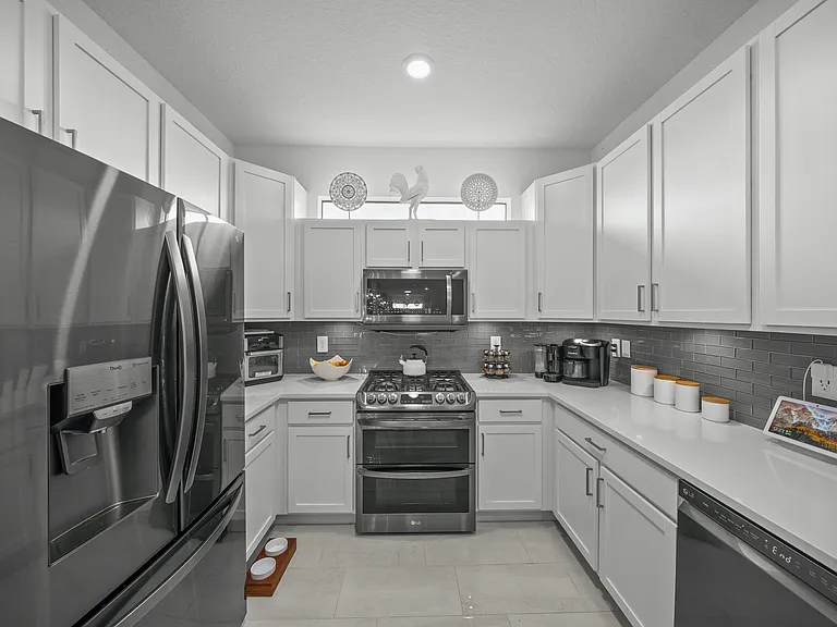15982 Clear Skies Pl — Photo 12