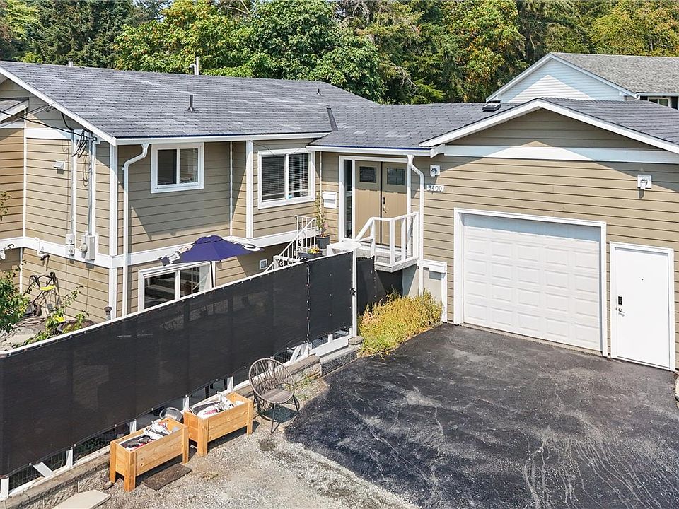 1st image of 3400 Departure Bay Rd