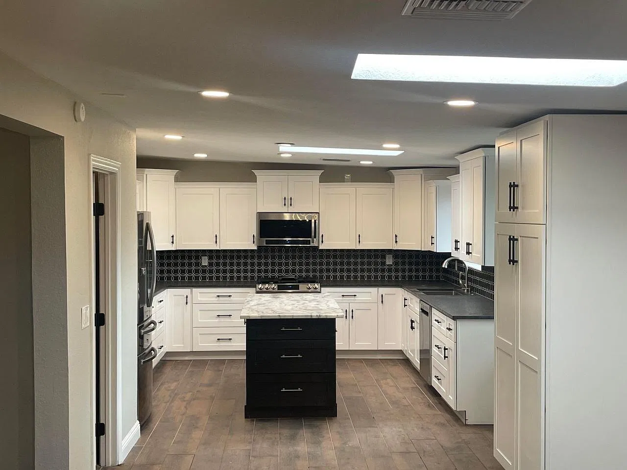 3 bed, 1800 sqft, $1,995 — Photo 4