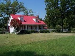 320 Nature Scout St, Blackville, SC 29817