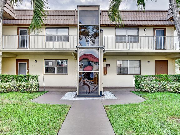 3rd image of 88 Saxony Cir #B
