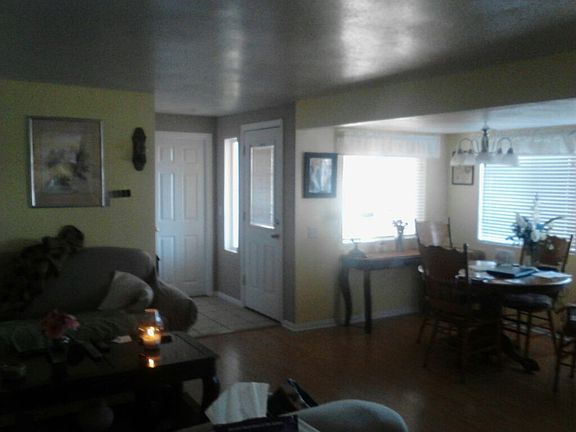 Entrance, Diningroom