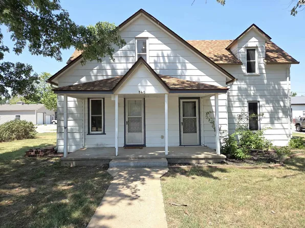 540 Clinton St, Little River, KS 67457
