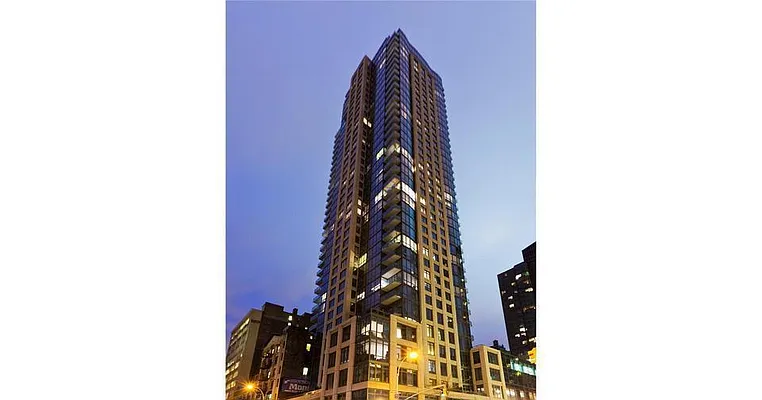 Sold by Real Direct | media 20