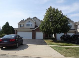 7097 Westwood Dr, Carpentersville, IL 60110