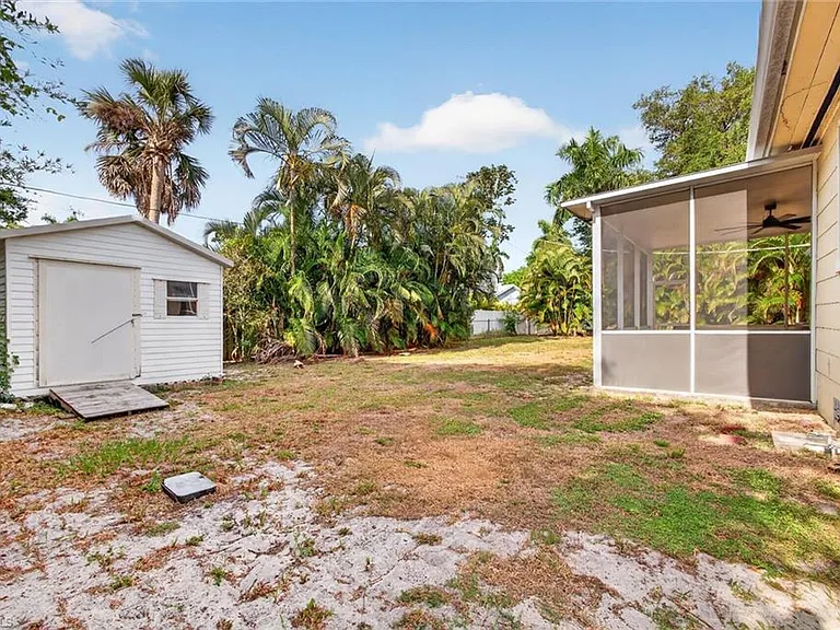 1420 Maravilla Ave — Photo 48