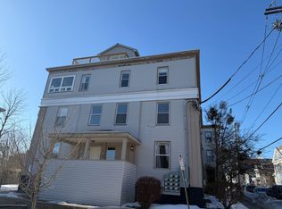 3 Sherbrooke St #3, Portland, ME 04101