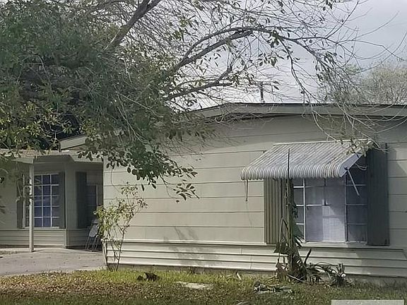2nd image of 1626 Adkins Dr