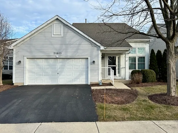 21603 W Larch Dr, Plainfield, IL 60544