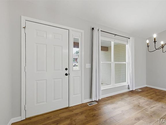 5th image of 201 Hara Ln