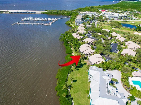 234 NE Edgewater Drive #101, Stuart, FL 34996