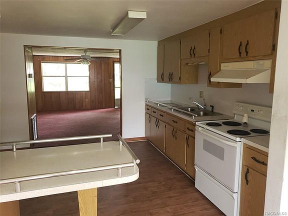 4th image of 9045 W Wisteria Ln