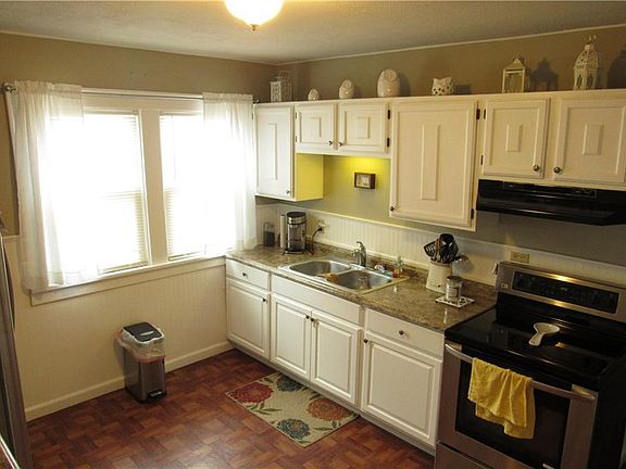 2nd image of 244-46 Woodruff Ave