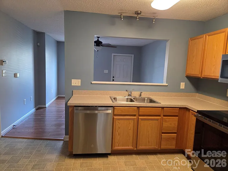 118 Steam Engine Dr — Photo 7