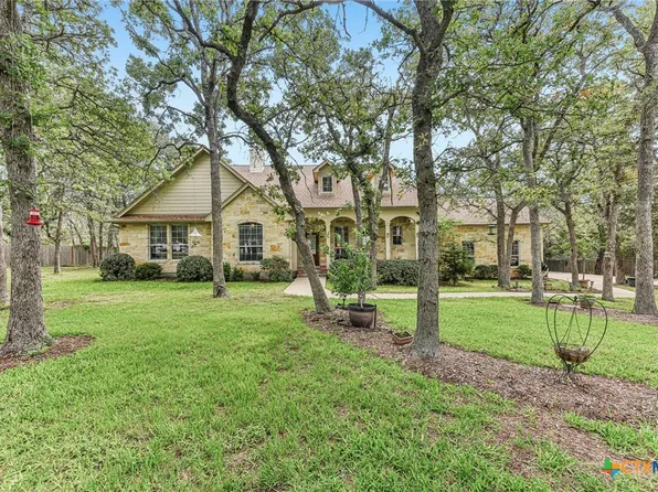 109 Elm Wood Dr, Elgin, TX 78621