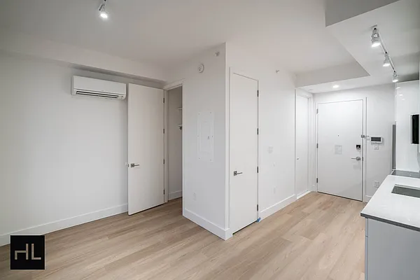 Rented by Highline Residential | media 8