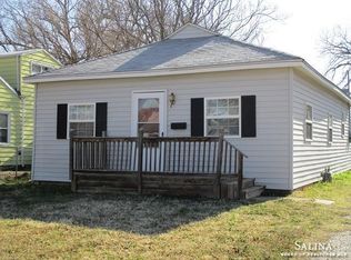 949 S 3rd St, Salina, KS 67401