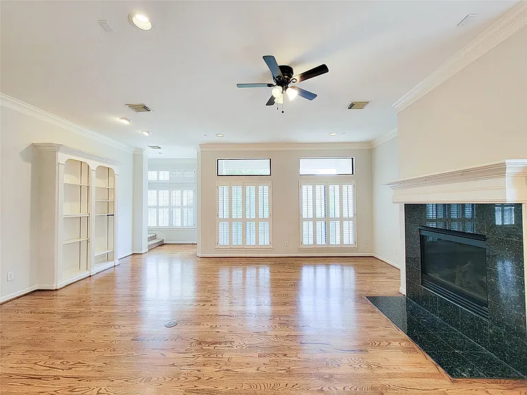 604 Reinerman St — Photo 16