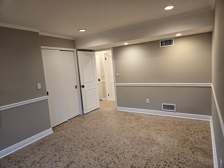 135 Linden Ave #1 — Photo 5
