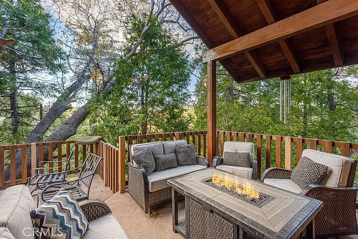 723 Bergschrund Dr — Photo 24