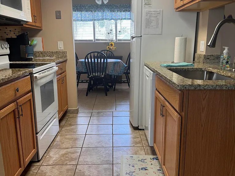 412 Beach Park Ln #167 — Photo 7