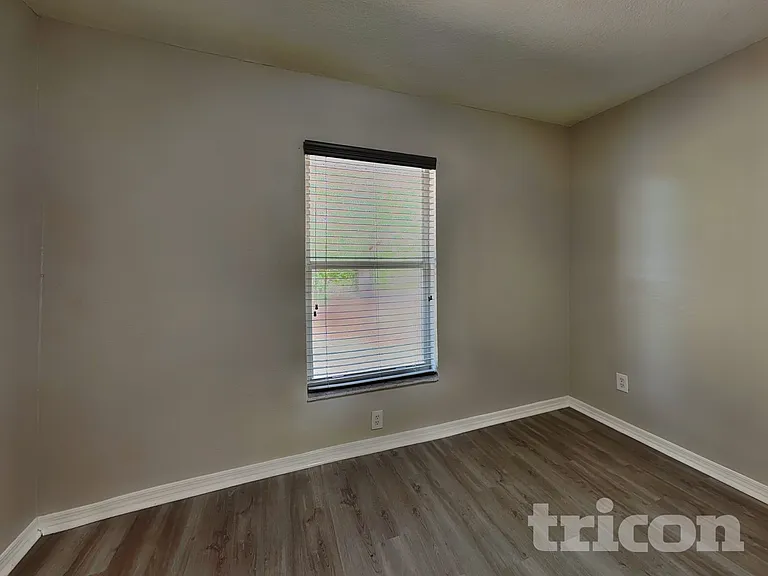 7352 Bolten Ln — Photo 14