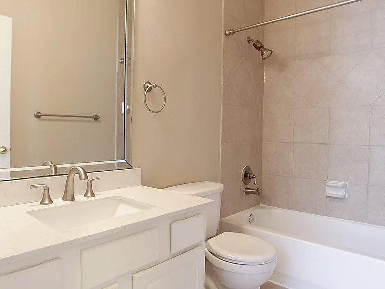 5110 Floyd St — Photo 9