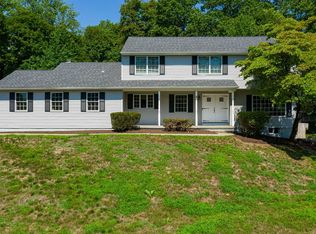 19 Tamidan Rd, Poughkeepsie, NY 12601