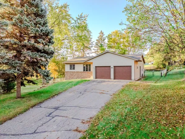 316 8th St N, Sartell, MN 56377